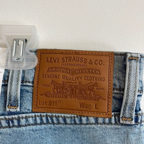 NEW Levi’s Men 511 Slim Jean Shorts 40 Light Wash Blue Distressed Stretch - Picture 10 of 16